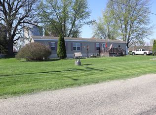 28873 Hub St, Deer Grove, IL 61243