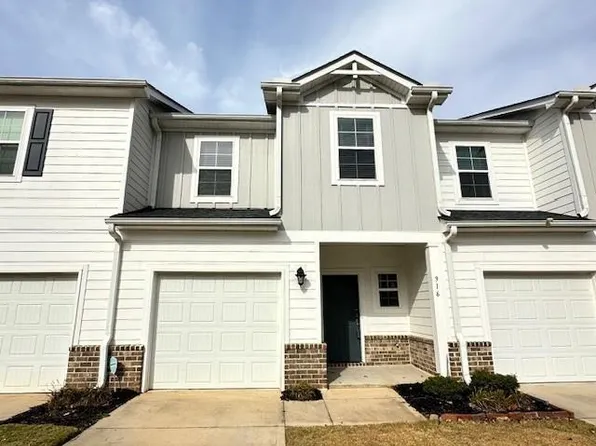 916 Yarn Way, Greer, SC 29651