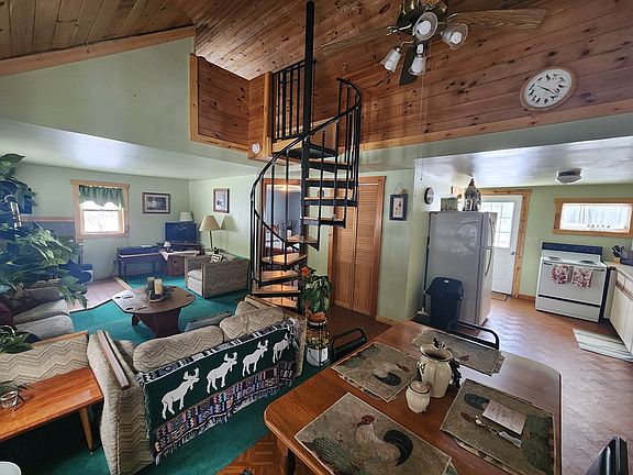 5th image of 1354 White Knoll Rd