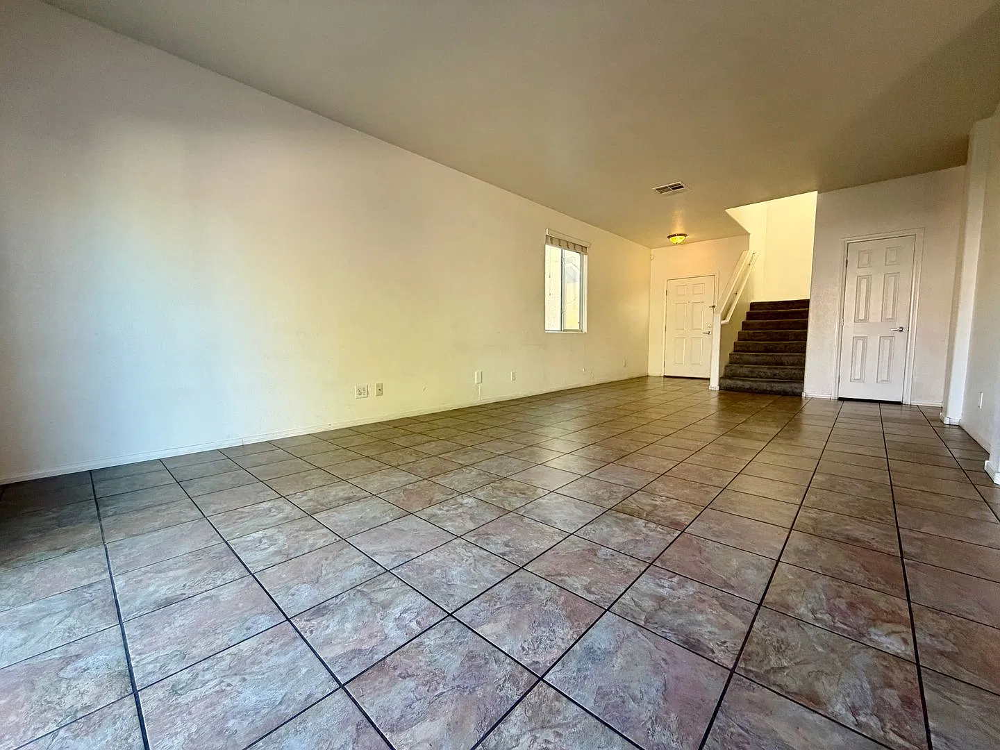 4 bedroom across from Desert Pines Golf Club — Photo 3