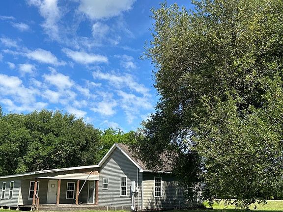 2nd image of 1391 Willow Cove Rd