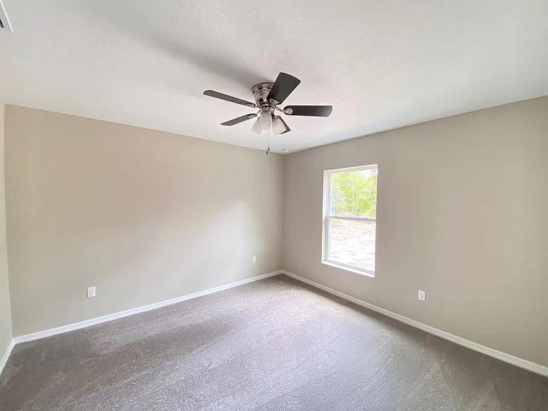 411 Water Rd — Photo 12