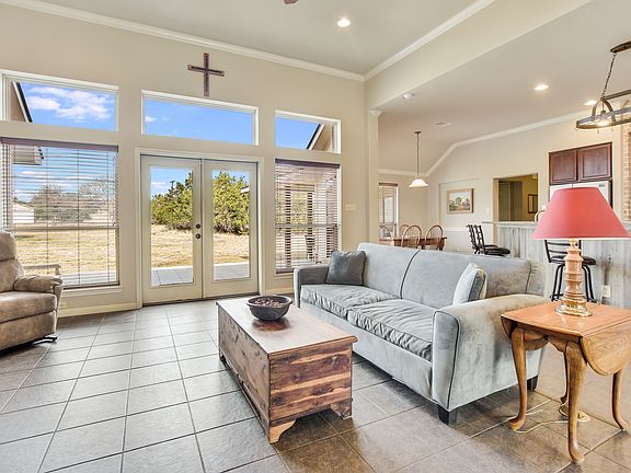 4th image of 108 Timber Mountain Dr