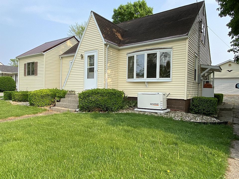 1st image of 207 E Park Ave