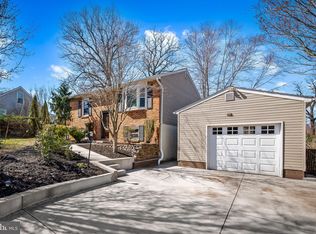 209 Highland Rd, Glen Burnie, MD 21060