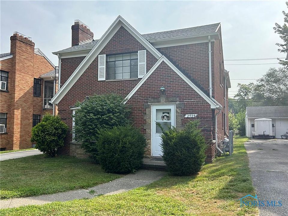 2nd image of 2928 Algonquin Pkwy