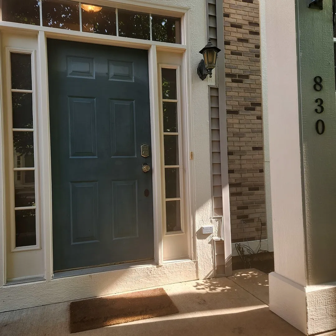 3 bed, 2.5 bath, 2032 sqft, $2,550 — Photo 2