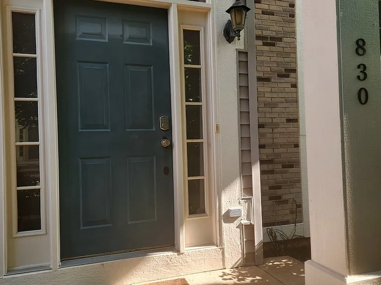 830 Summit Creek Dr #0 — Photo 2
