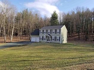 513 Poyneer Rd, Castleton, NY 12033