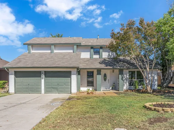 1801 Juniper Ln, Lewisville, TX 75077