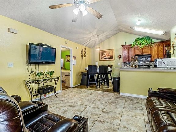 4th image of 16035 Fitchburg Cir
