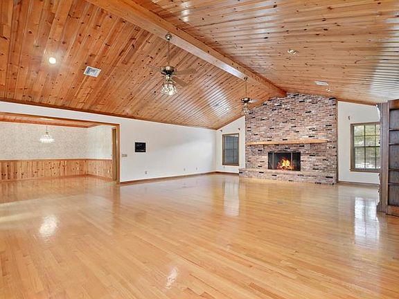 5th image of 6330 Green Rd