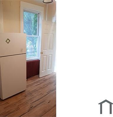 2nd image of 106 Oliver Ave APT 1L