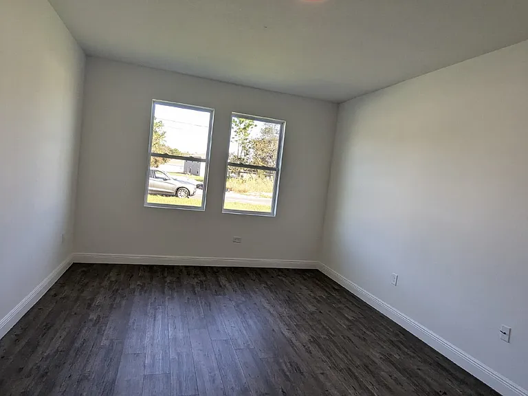 504 Saint Johns Ct — Photo 13