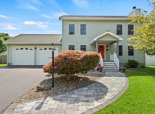 1 Eddy Ln, Rensselaer, NY 12144