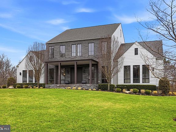 4th image of 23014 Lavender Valley Ct