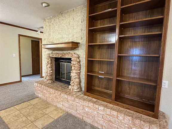4th image of 3641 Lakeshore Dr