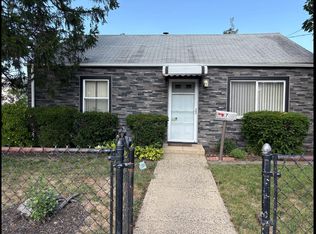 7 Pilot Street, Hempstead, NY 11550