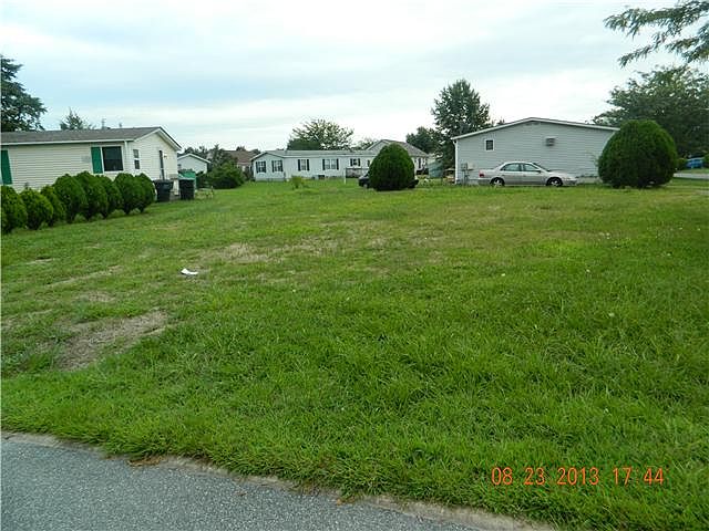 1st image of 39 Primrose Dr E