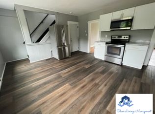 715 Riverside Dr #6, North Grosvenordale, CT 06255