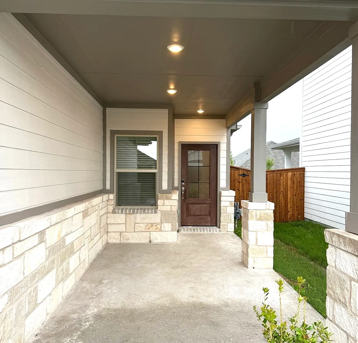 4 bed, 1559 sqft, $1,850 — Photo 4
