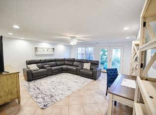 819 4th Ave N, Jacksonville Beach, FL 32250