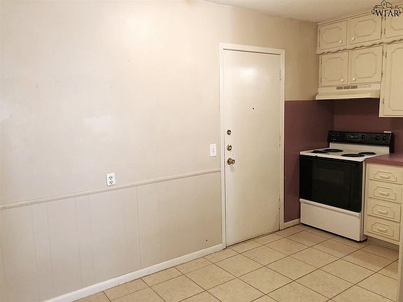 5th image of 1714 Dayton Ave APT 3