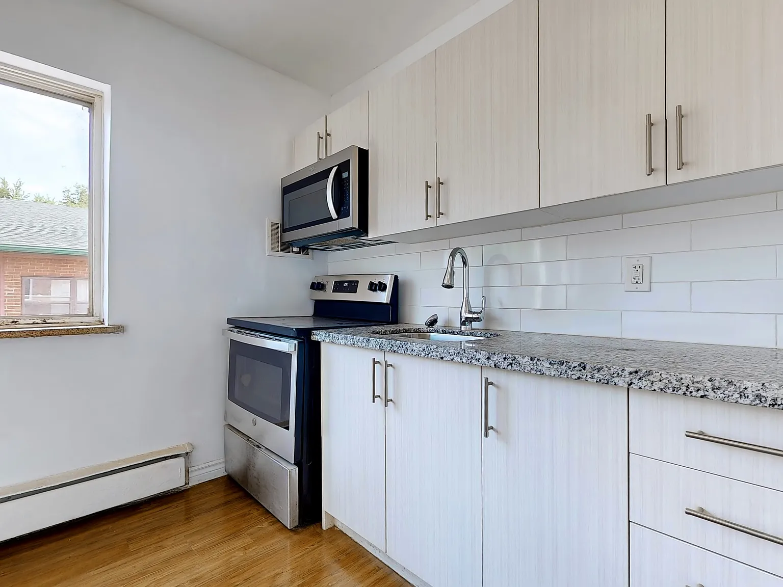 375 Melvin Apartments — Photo 3