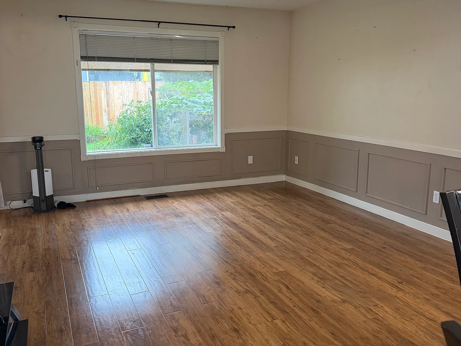 3 bed, 2.5 bath, 1603 sqft, $3,500 — Photo 2