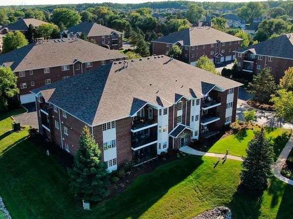 13078 Laurel Glen Ct APT 102, Palos Heights, IL 60463