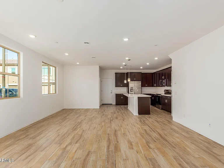 1871 E Hampton Ln #101 — Photo 9