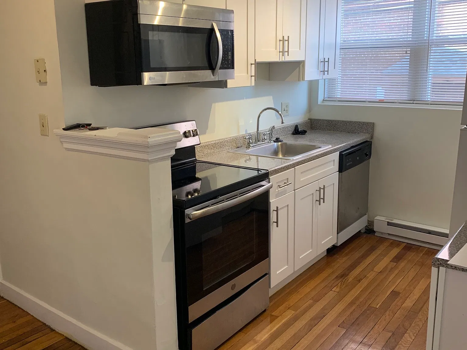 Studio, 480 sqft, $2,592 — Photo 1