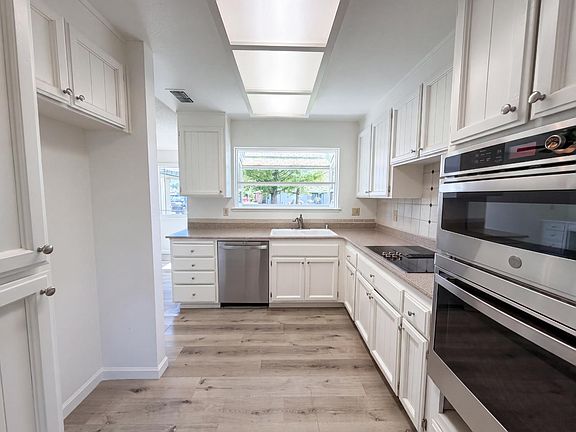 2nd image of 5901 Small Hill Ct