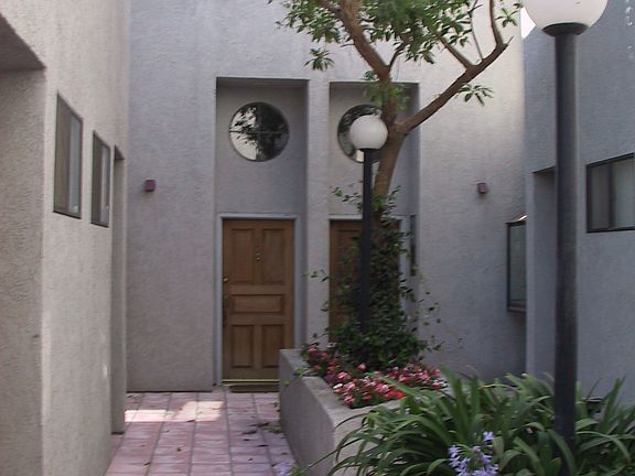 Front Door/Courtyard