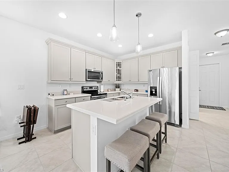 5535 Useppa Dr — Photo 12