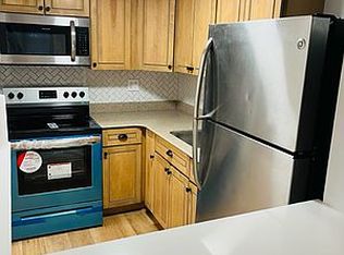 31-46 29th St #1B, Astoria, NY 11106