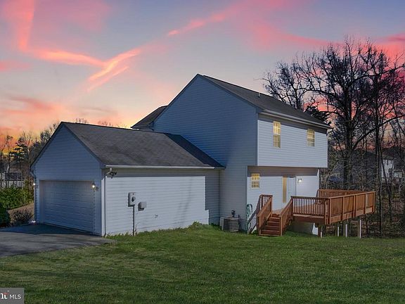 2nd image of 9520 Hickory Hill Dr