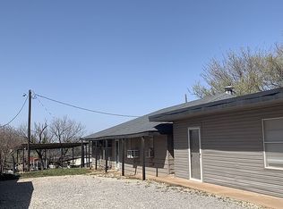 169 E Moonshine Rd, Seymour, TX 76380