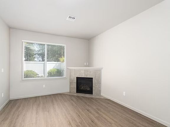 5th image of 10652 N May Ln