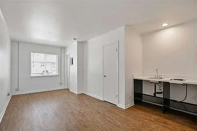 8600 E Colfax Ave — Photo 5