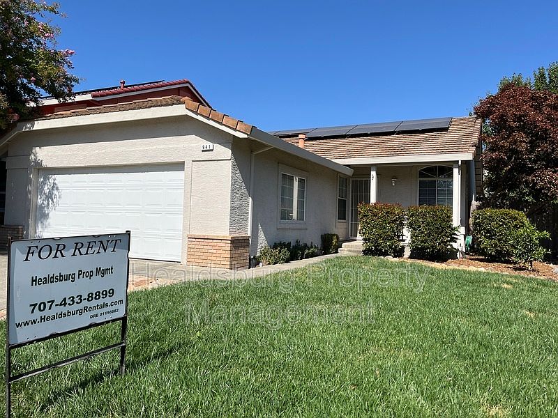 1st image of 941 Ventana Dr