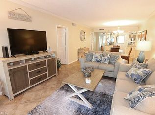 820 Ketch Dr APT 2, Naples, FL 34103