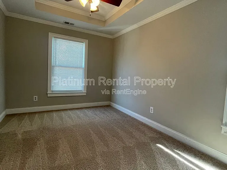 750 Terry St SE — Photo 37