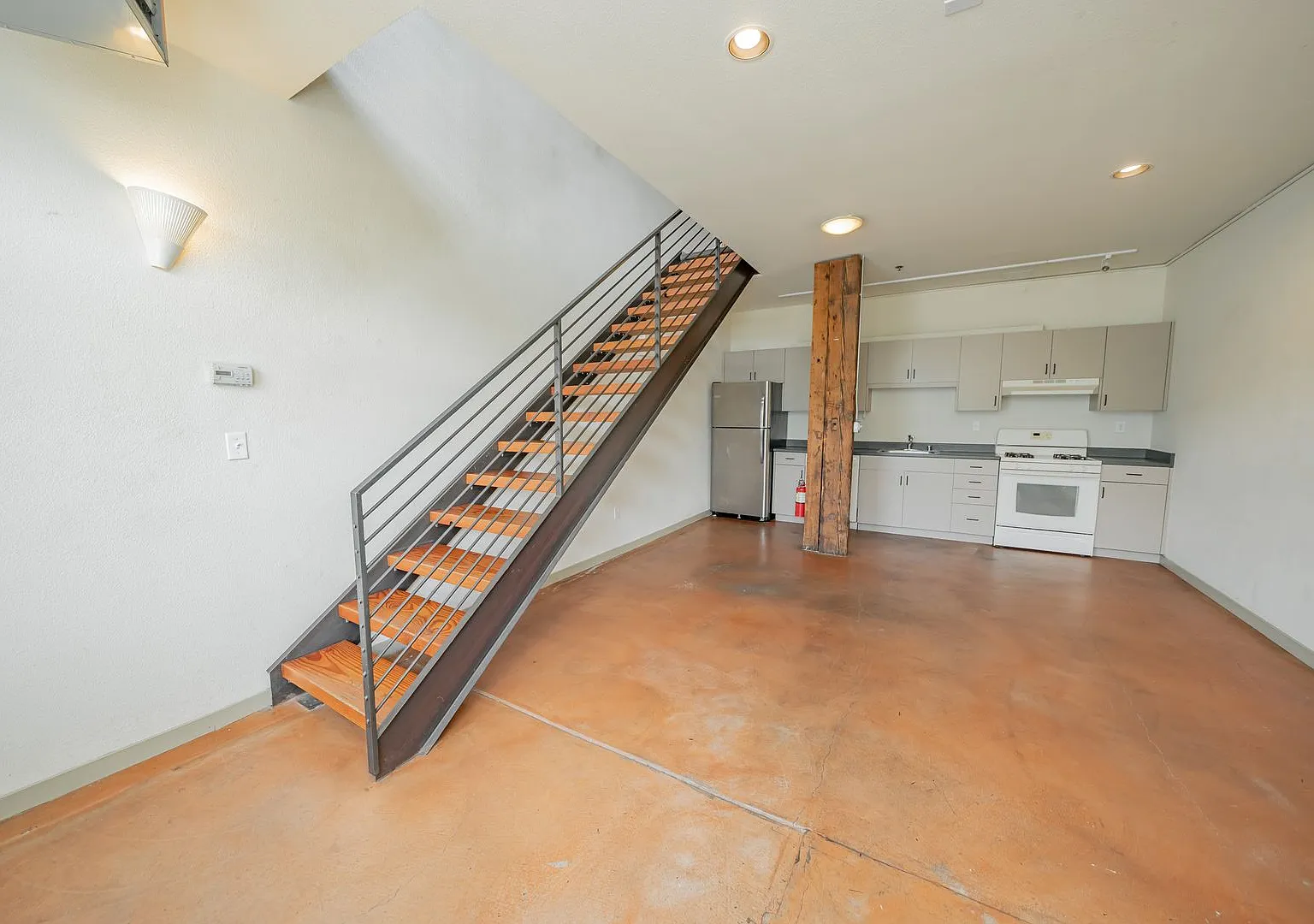 Boathouse Lofts — Photo 2