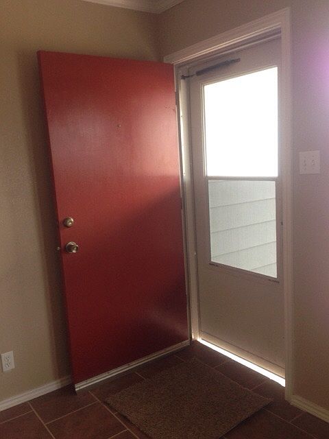 1st image of 3333 Melinda Ln