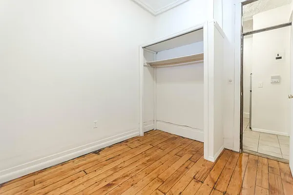 Rented by Wave Real Estate Group | media 22