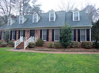 105 Silverwood Ln, Cary, NC 27518