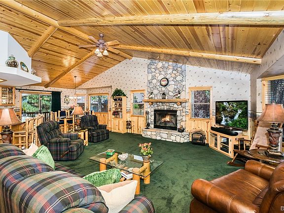 2nd image of 102 N Teakwood Ln