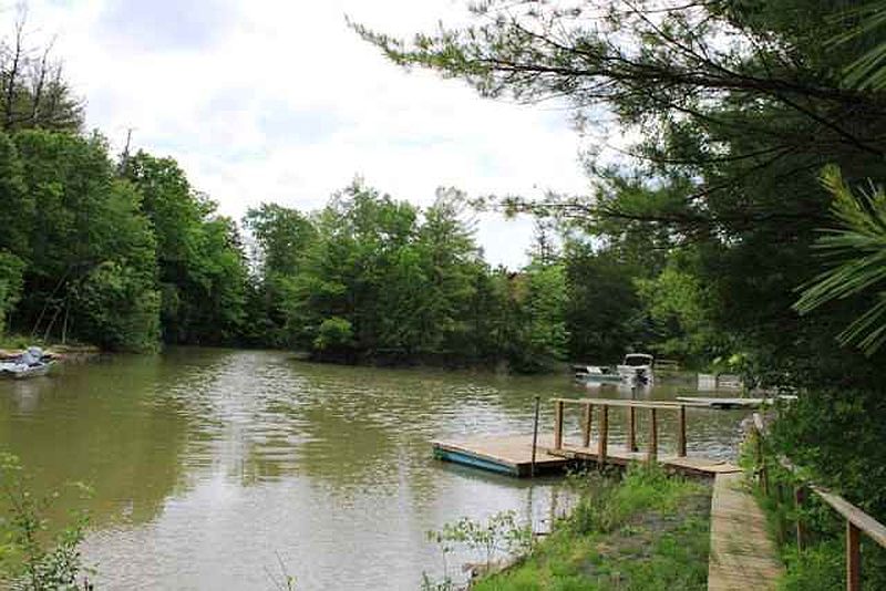 3rd image of 2071 SLEEPY HOLLOW Road
