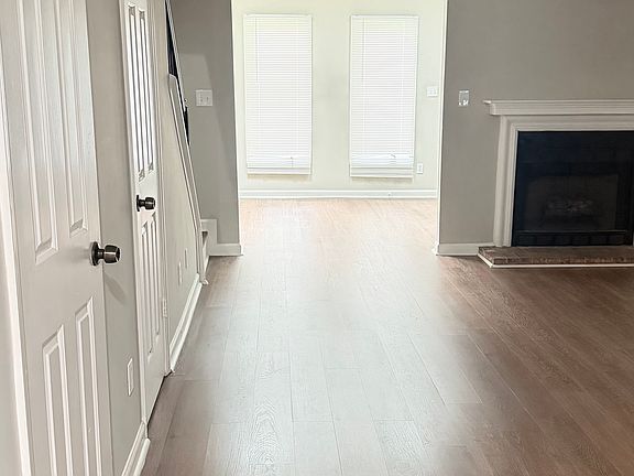 3rd image of 2967 Heritage Villas Dr